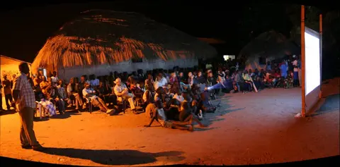 bajuk efilm ite Yesu 2