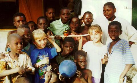 Biiñi bite Etienne ni bakateku juwat 